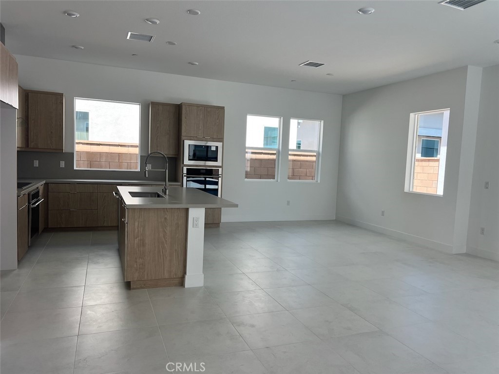 2667 Maverick Lane