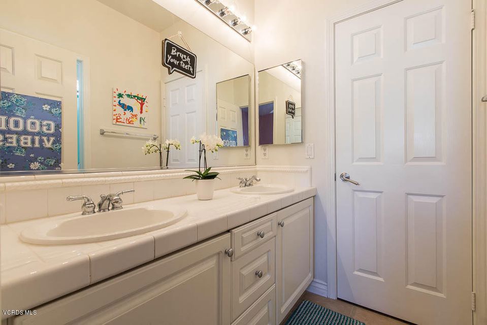 Regency Hills-903 - 1006112 - Residential