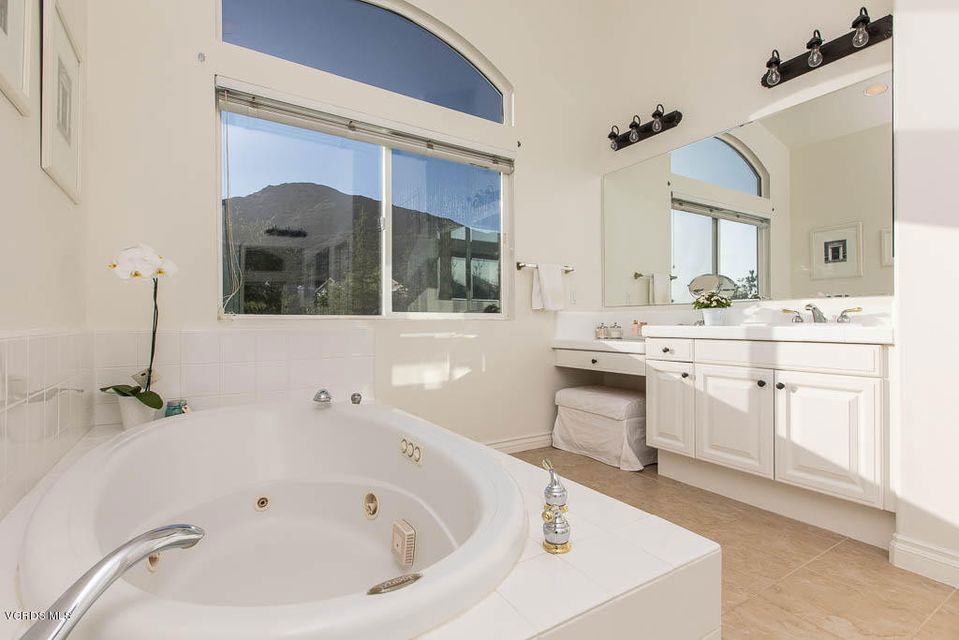 Regency Hills-903 - 1006112 - Residential