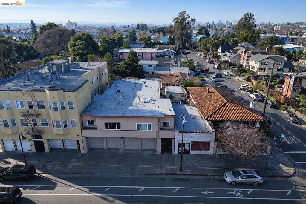 1661 Fruitvale Ave