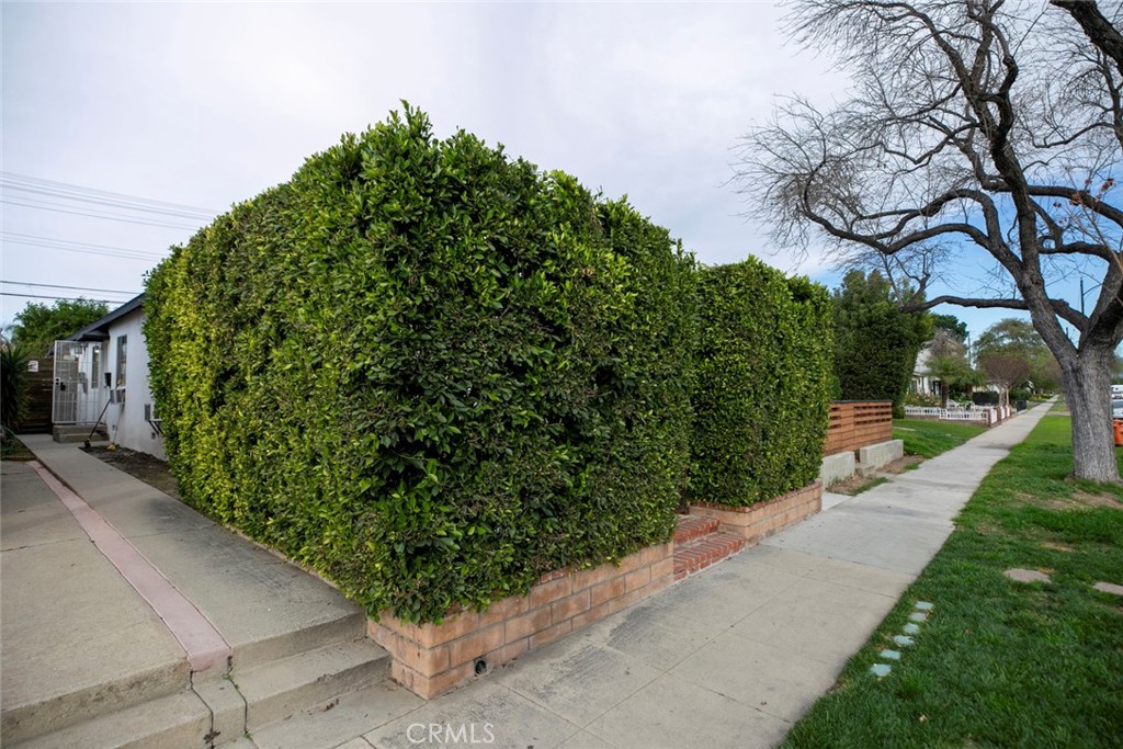 1423 N Hollywood