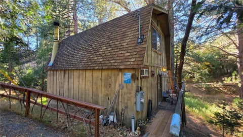 Photo of 25165 Cascade Drive, Idyllwild, CA 92549 (MLS # TR26218506)