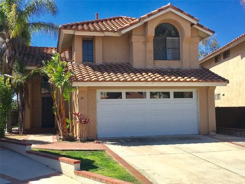 Photo of 45 Desert Thorn, Rancho Santa Margarita, CA 92688 (MLS # PW25281609)