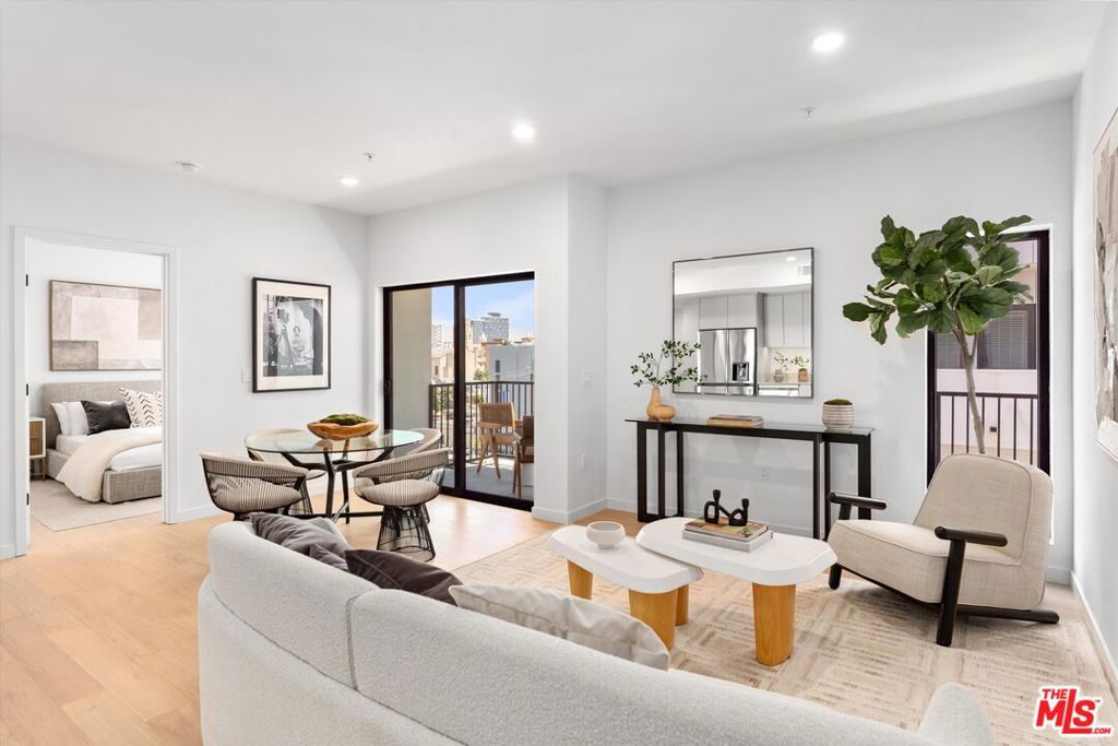 904 S New Hampshire Avenue 205