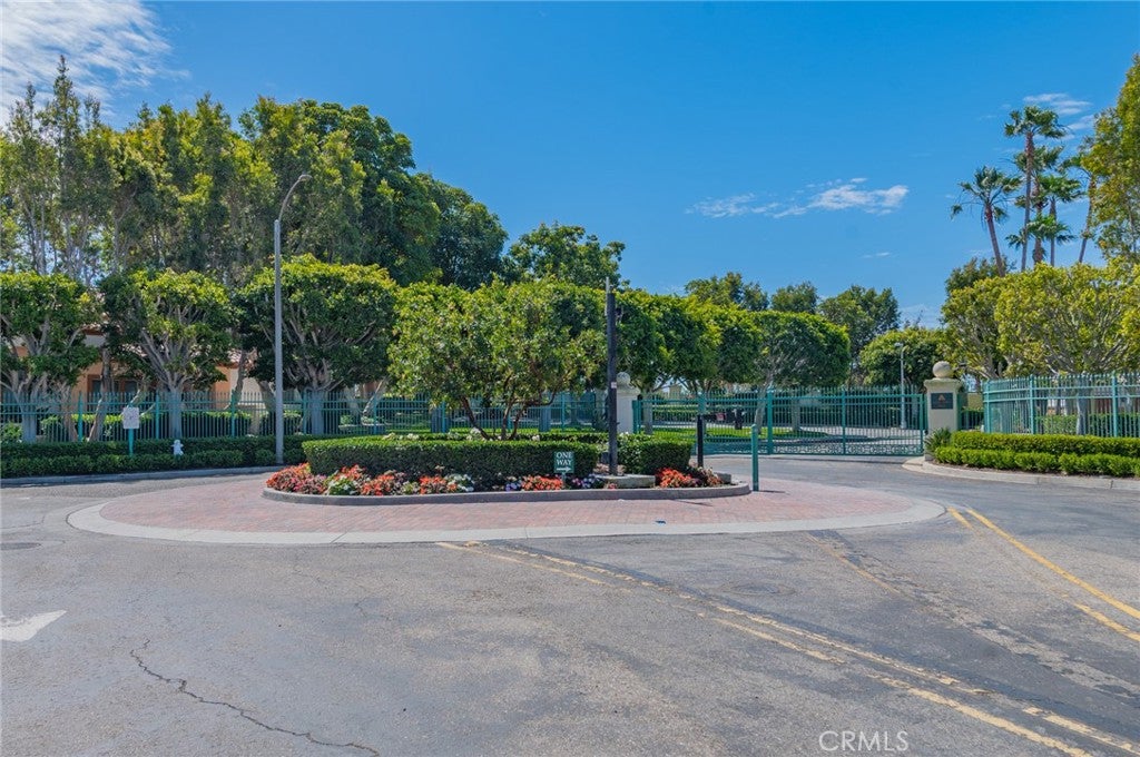 46 Villa Point