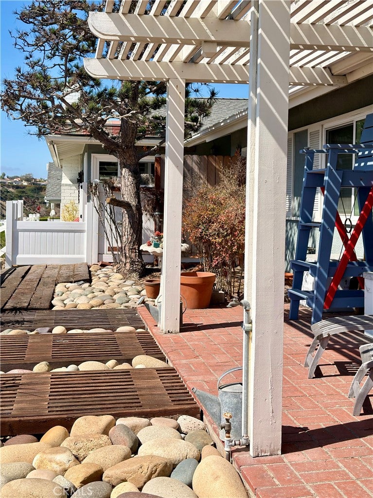 320 Camino San Clemente