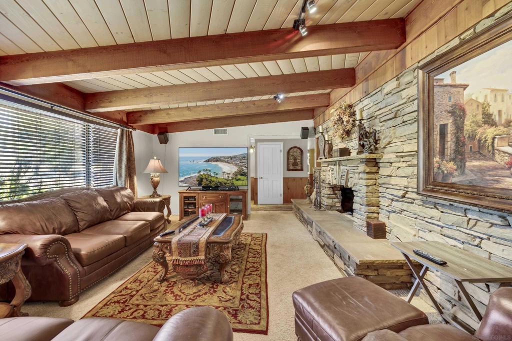 11608 Vernette Ct