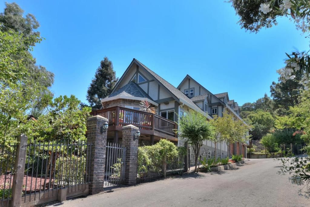 listing image 130720975802145994698