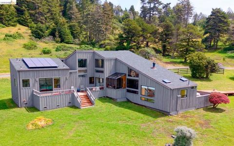 Photo of 335 Spur Close, The Sea Ranch, CA 95497 (MLS # 41133672)