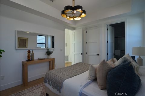 Tiny photo for 810 El Redondo Avenue, Redondo Beach, CA 90277 (MLS # SB25220734)