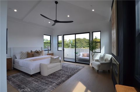 Tiny photo for 810 El Redondo Avenue, Redondo Beach, CA 90277 (MLS # SB25220734)