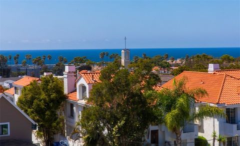 Tiny photo for 810 El Redondo Avenue, Redondo Beach, CA 90277 (MLS # SB25220734)