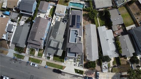 Tiny photo for 810 El Redondo Avenue, Redondo Beach, CA 90277 (MLS # SB25220734)