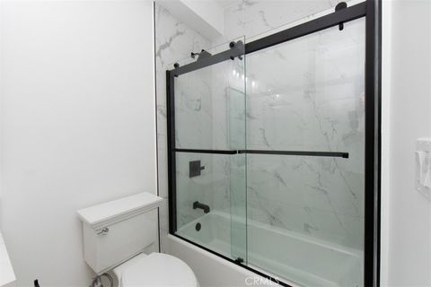 Tiny photo for 810 El Redondo Avenue, Redondo Beach, CA 90277 (MLS # SB25220734)