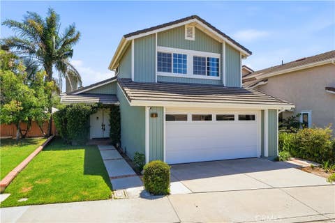 Photo of 6 Buttonwood, Irvine, CA 92614 (MLS # OC26167984)
