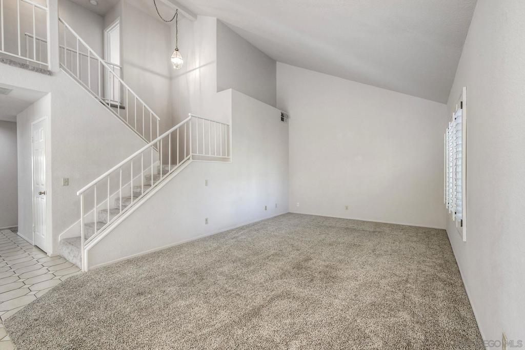 1089 Ridge Heights Dr