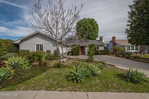 Photo of 7840 Vicky Avenue, West Hills, CA 91304 (MLS # 226000848)
