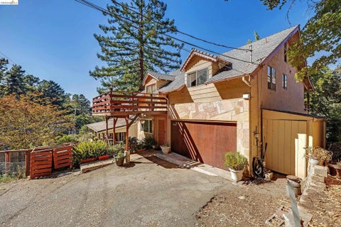 Photo of 6501 Oakwood Dr DR, Oakland, CA 94611 (MLS # 41149580)