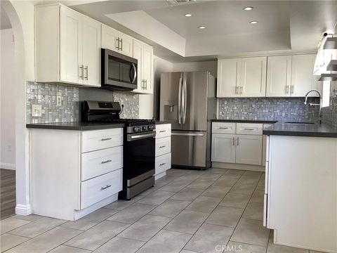 Photo of 17836 Killion Street #A, Encino, CA 91316 (MLS # SR26099852)