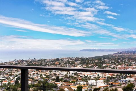 Photo of 303 E Avenida Cordoba, San Clemente, CA 92672 (MLS # OC26030992)