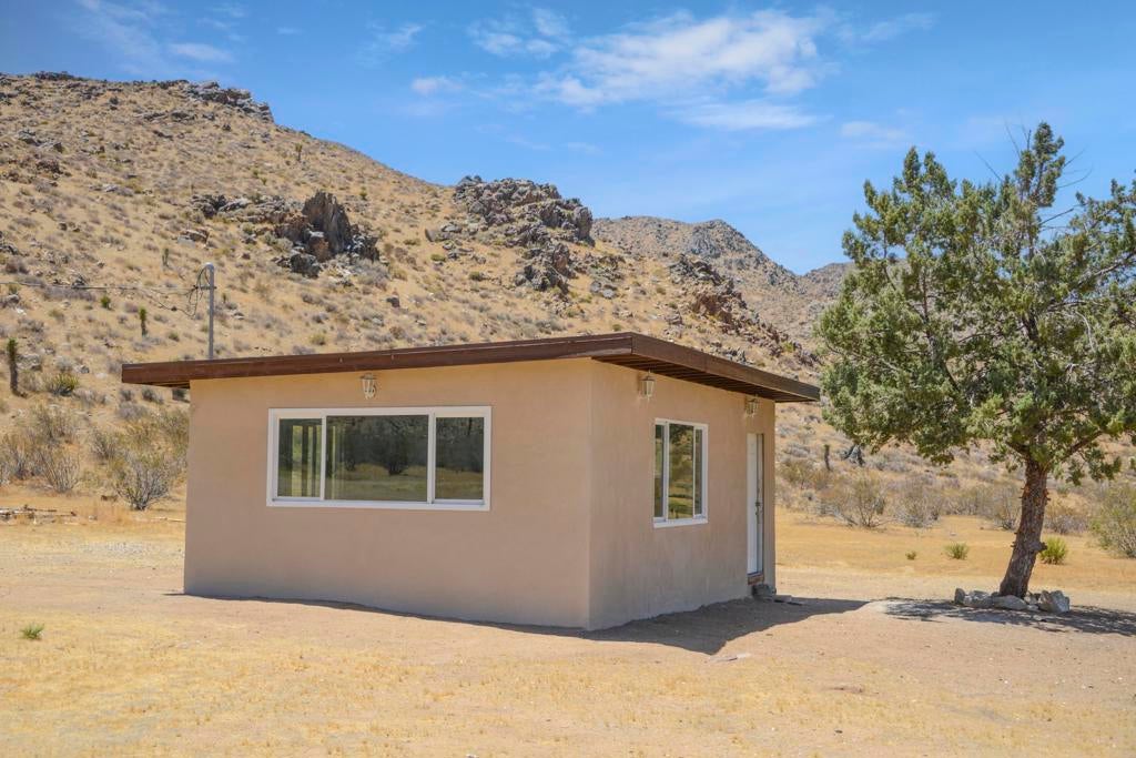 27127 Zuni Road