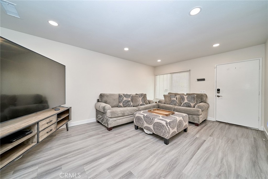 2346 Coventry Cir., #18