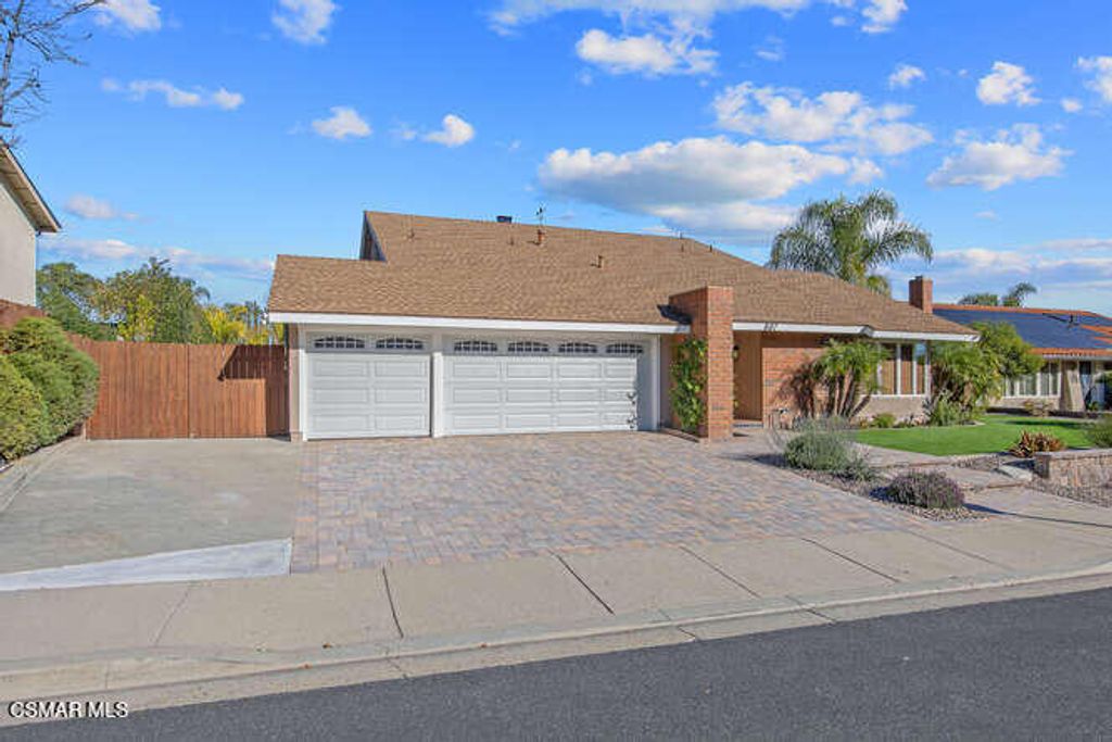 Photo of 807 Pamela Wood Street, Newbury Park, CA 91320 (MLS # 226000252)