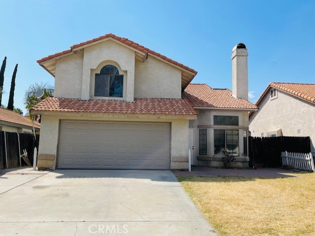 A beautiful single family house featuring 3 Bedroom, 2.5 bath and an upstairs loft in a great area of Temecula. The award winning elementary, middle and high schools are close by. High Ceilings, lots of natural light, fireplace in the family room and open floor plan. Large size of backyard. Easy access to Freeways, shopping malls and major roads. Attached 2-cargarage and Washer/dryer hook-up.