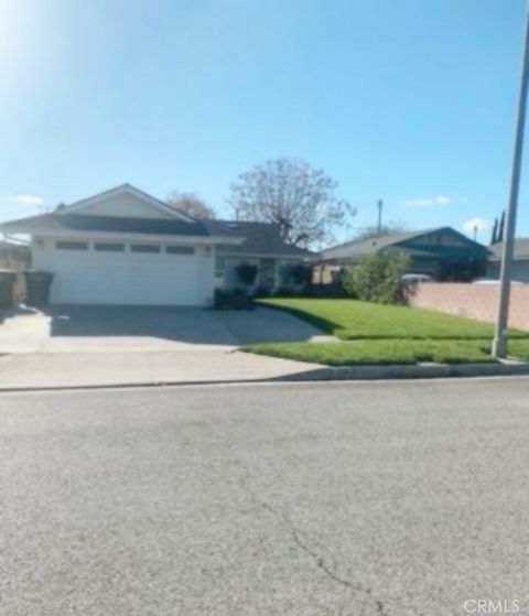 Photo of 12610 Maryvine St, El Monte, CA 91732 (MLS # CV26093811)