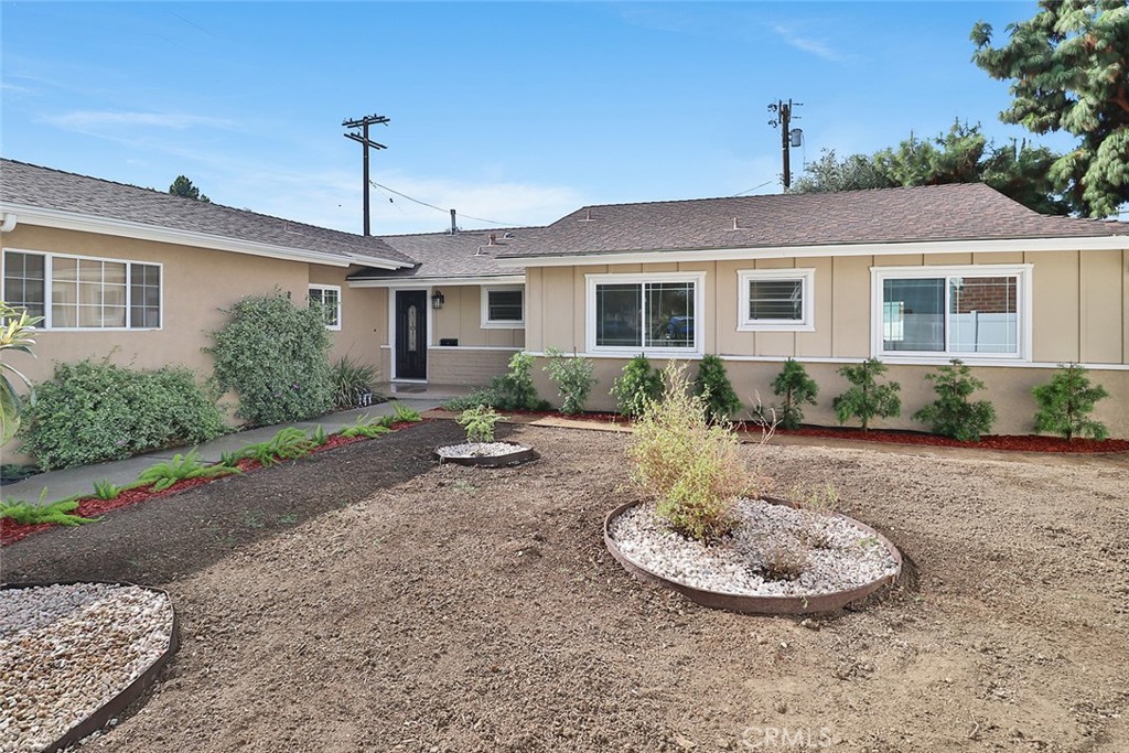 Properties 4 8601 Santa Susana Place