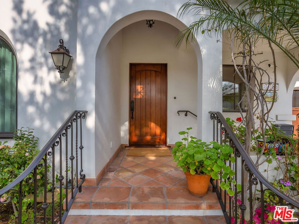 Photo of 2026 Greenfield Avenue, Los Angeles, CA 90025 (MLS # 26673783)