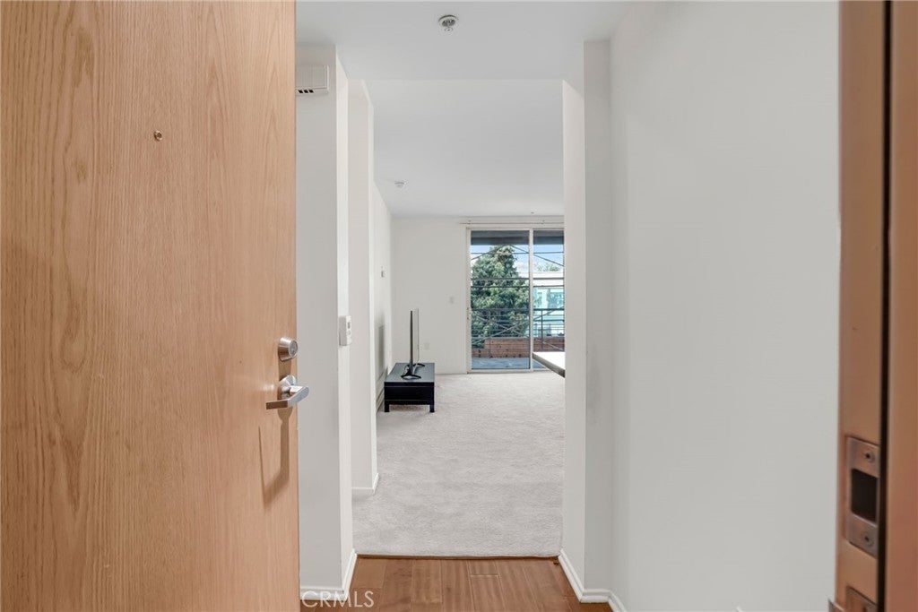 267 S San Pedro 217