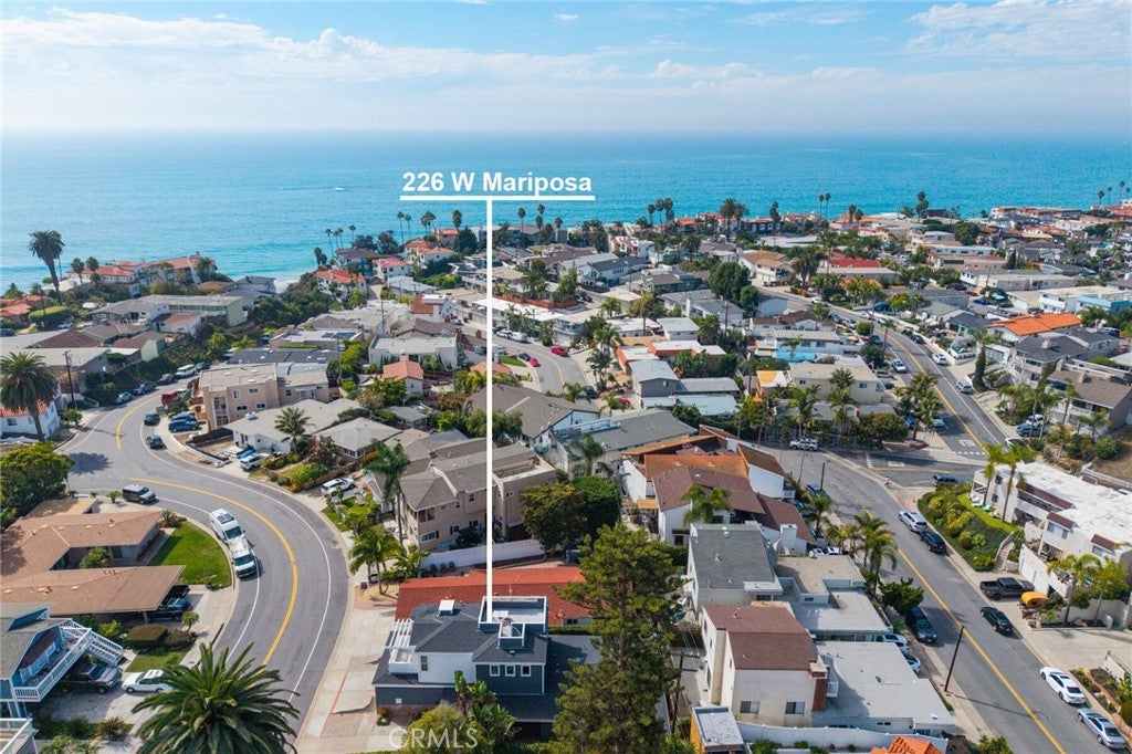 226 W Mariposa