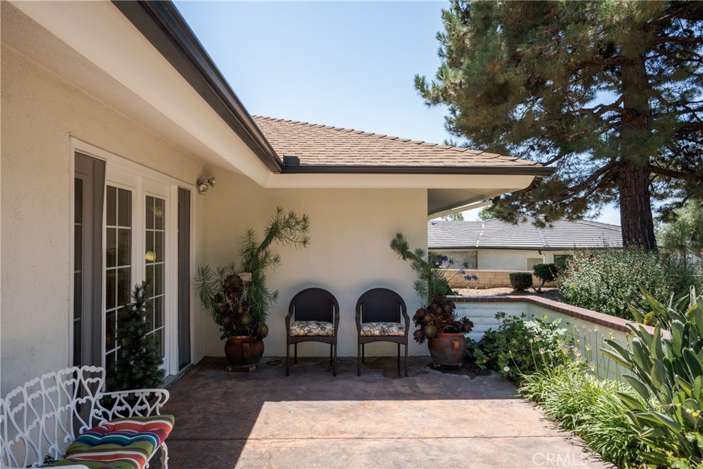 8652 Surrey Lane