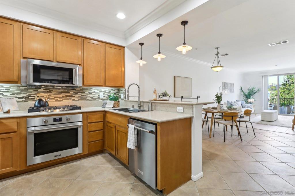 8301 Rio San Diego Dr 26