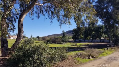 33755 Sidney Winchester CA 92596