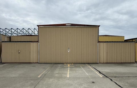 Photo of Port-a-Port Hangar Oakland Airport N Field, Oakland, CA 94621 (MLS # ML82060131)