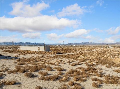 Photo of 37023 Rabbit Springs Road, Lucerne Valley, CA 92356 (MLS # HD25189640) Photo of 37023 Rabbit Springs Road, Lucerne Valley, CA 92356 (MLS # HD25189640)