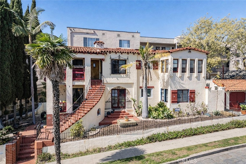 3 Euclid Avenue
