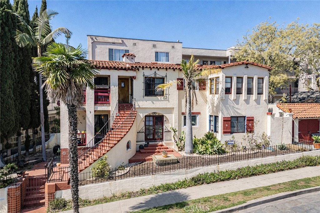3 Euclid Avenue