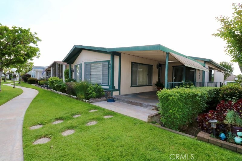 1351 Silver Lake Place 92