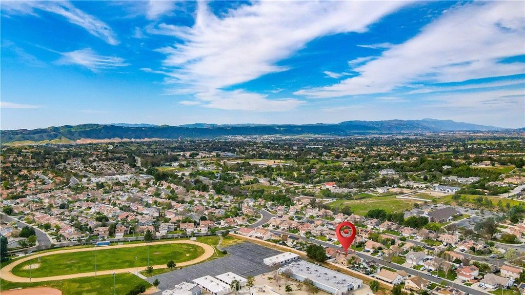 listing image 130729128968570631921