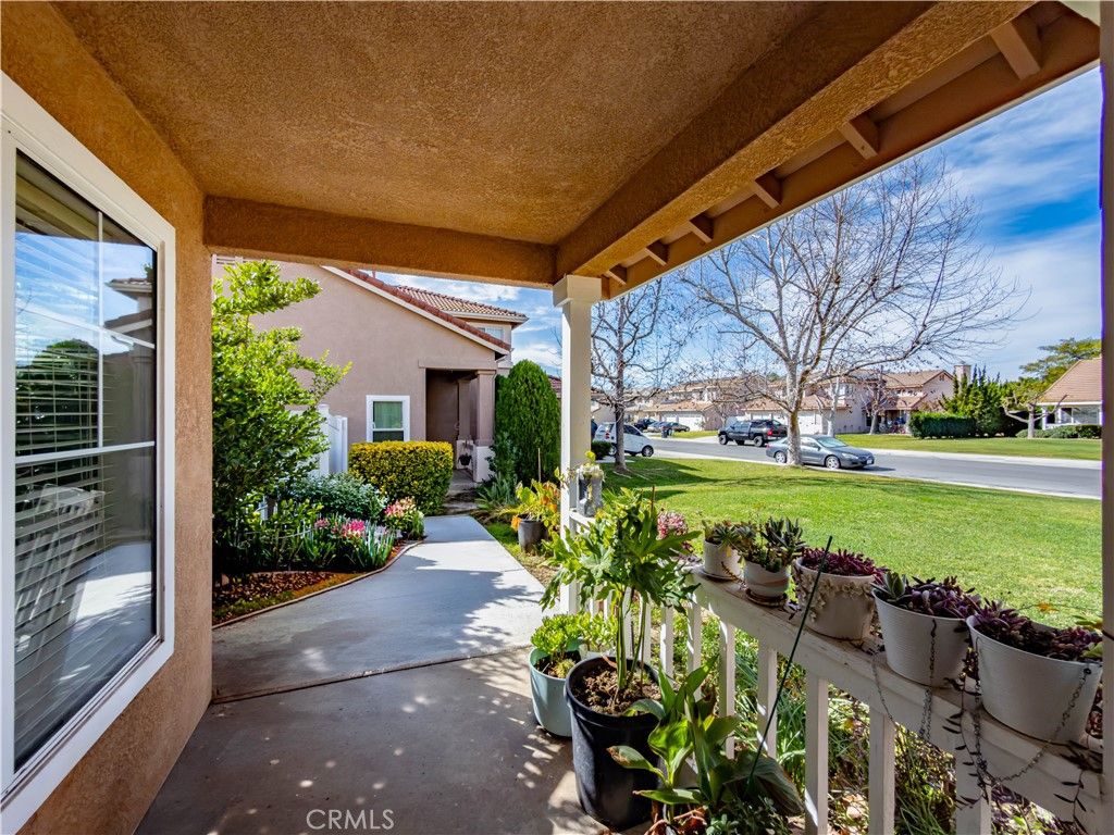 listing image 130729666525766677524