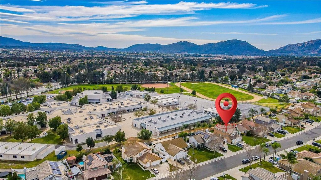 listing image 130726054464268356950