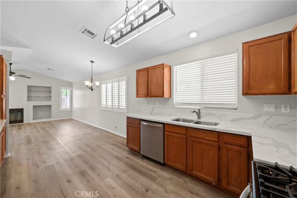 Properties 4 6327 W Avenue J5