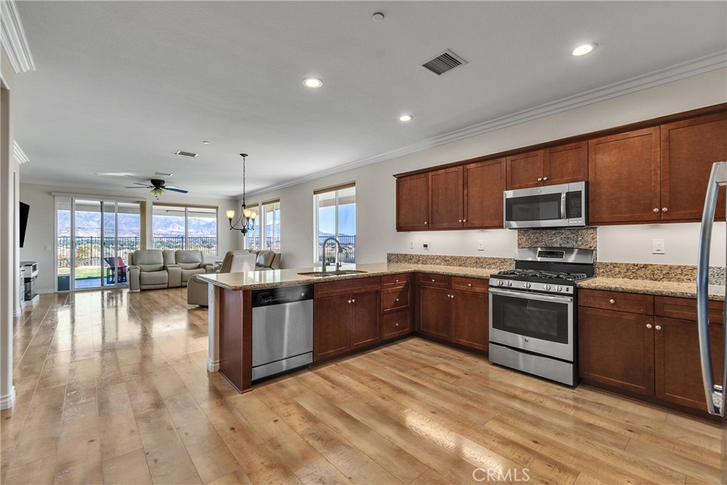 FOUR SEASONS AT BEAUMONT - Residential