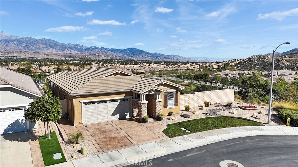 FOUR SEASONS AT BEAUMONT - Residential