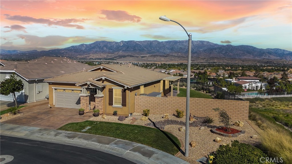 FOUR SEASONS AT BEAUMONT - Residential