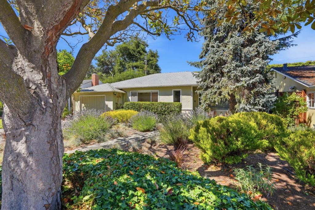 570 Kenwood Drive