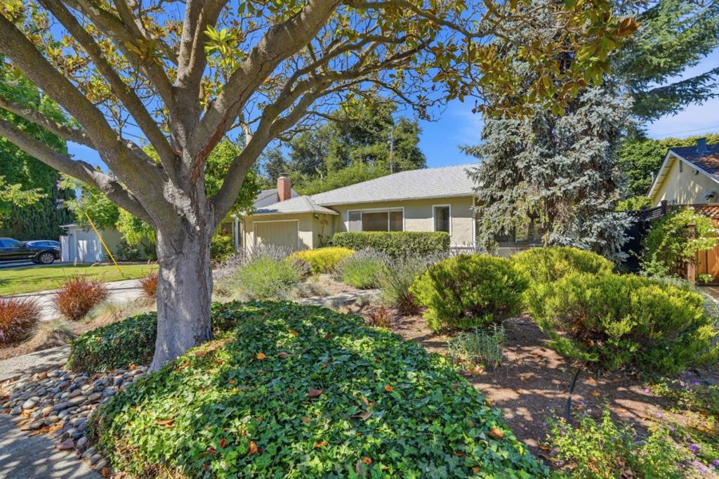570 Kenwood Drive